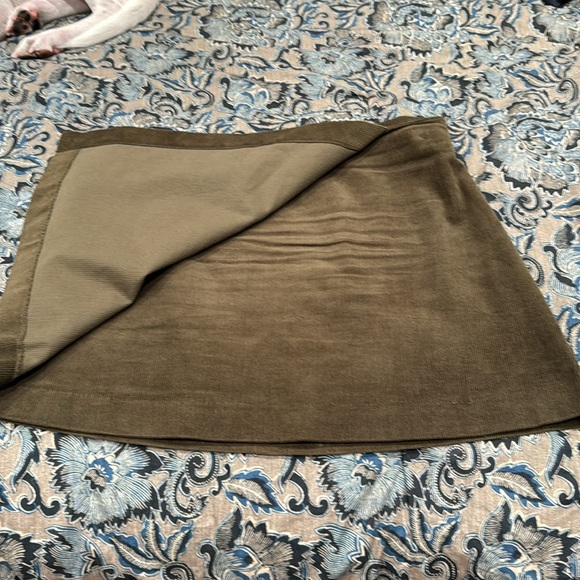 Gianni Bini corduroy hunter green skirt size 8 - Picture 4 of 6